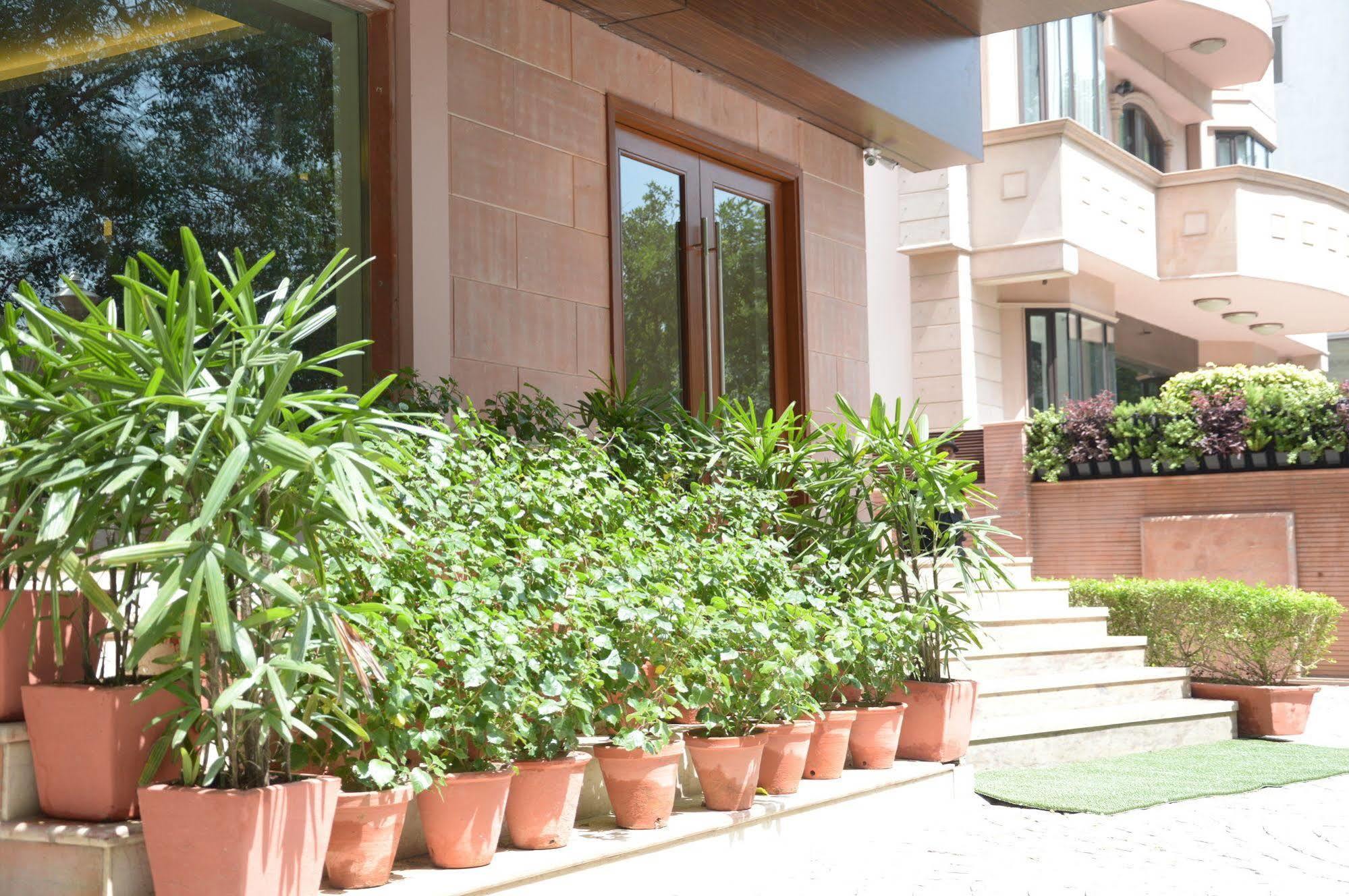 Connaught Royale Delhi Hotel Nova Deli Exterior foto